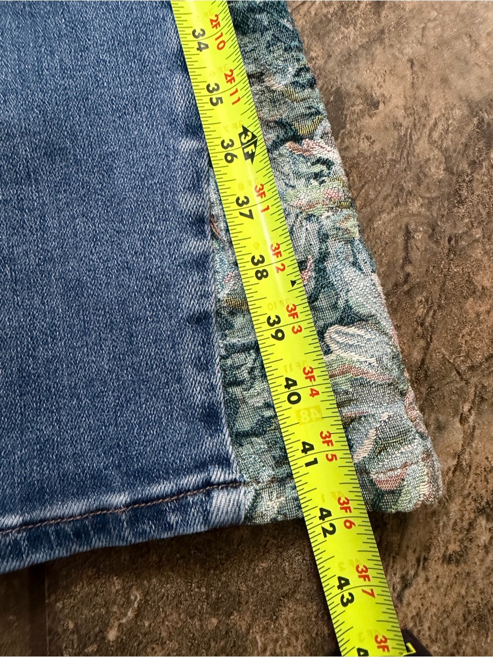 Blue Floral-Panel Flare Jeans for Women - Picture 5 of 8